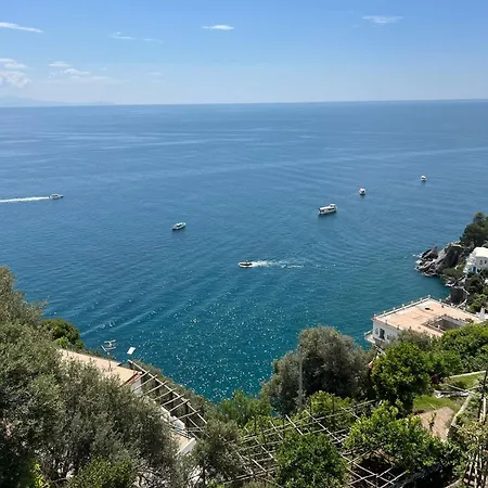 Villa Mansi - Cliffside Sea View Suites, Free Parking - Amalfi Coast *