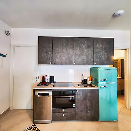 公寓 Villa Mansi - Cliffside Sea View Suites, Free Parking - Amalfi Coast *