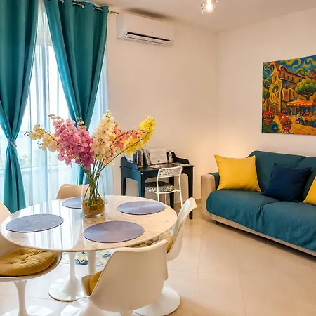 Mansi - Sea View Suites, Free Parking - Apartment *